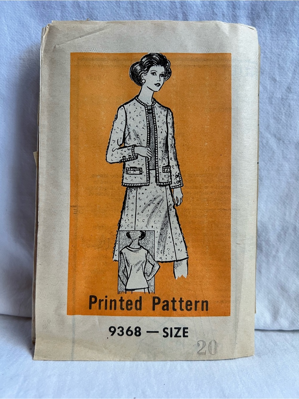Vintage Sewing Pattern 9368 Women’s Jacket Skirt Set Size 20 Cut
